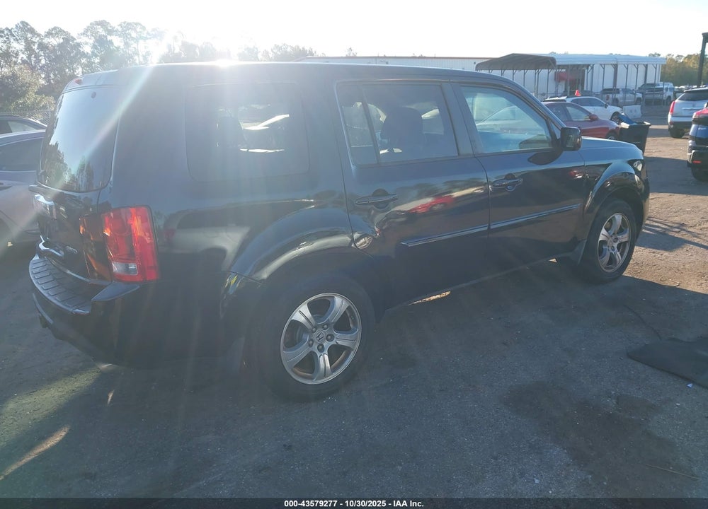 2013 HONDA PILOT VIN: 5FNYF4H52DB061138