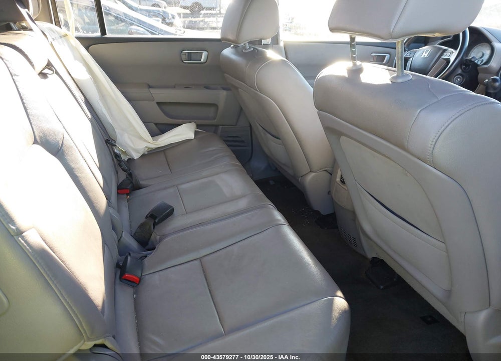 2013 HONDA PILOT VIN: 5FNYF4H52DB061138