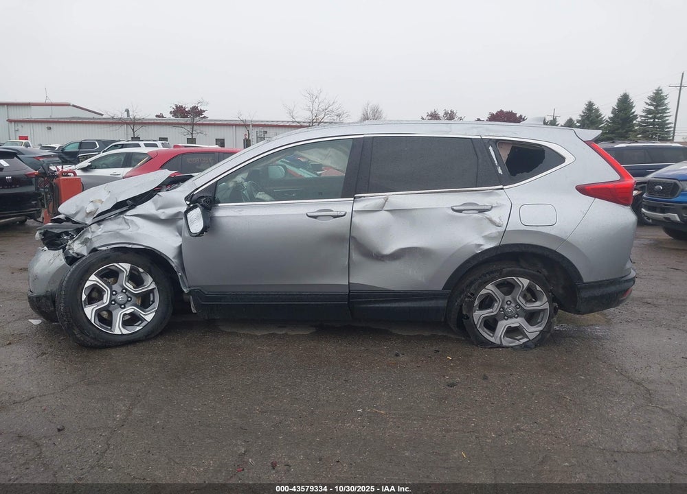 2017 HONDA CR-V VIN: 2HKRW2H83HH684567