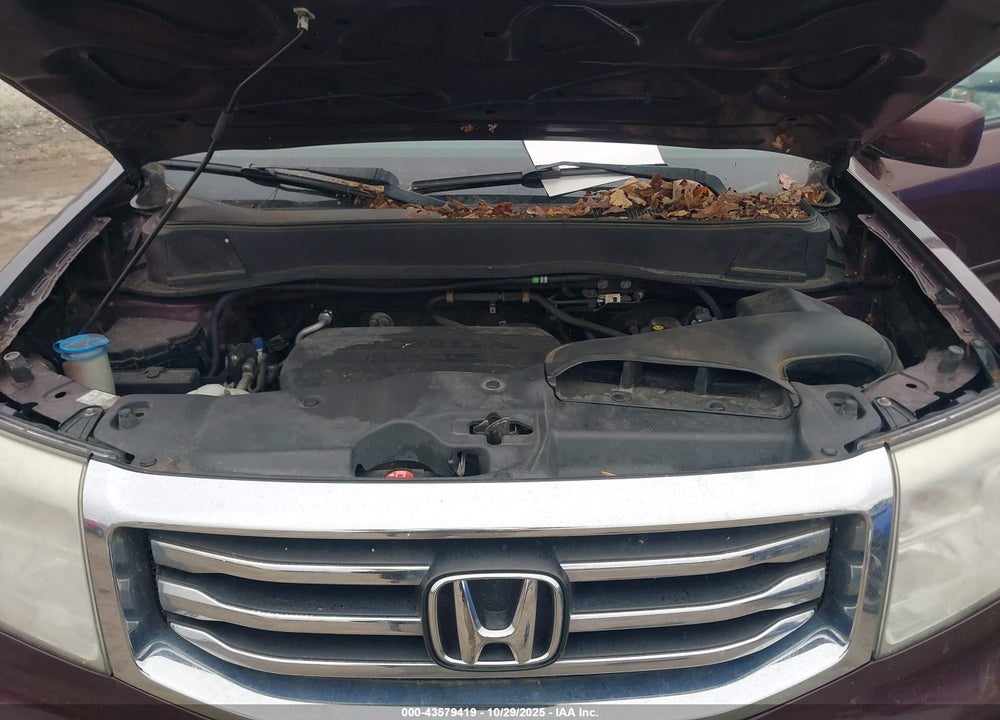2015 HONDA PILOT VIN: 5FNYF4H48FB050624