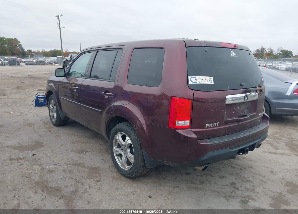 2015 HONDA PILOT VIN: 5FNYF4H48FB050624