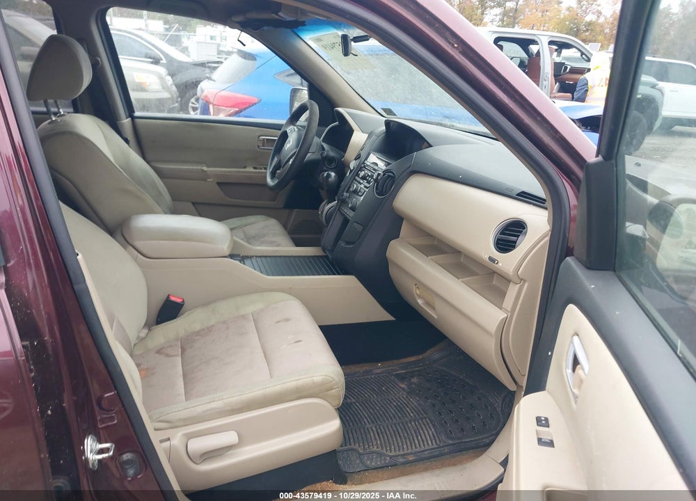 2015 HONDA PILOT VIN: 5FNYF4H48FB050624