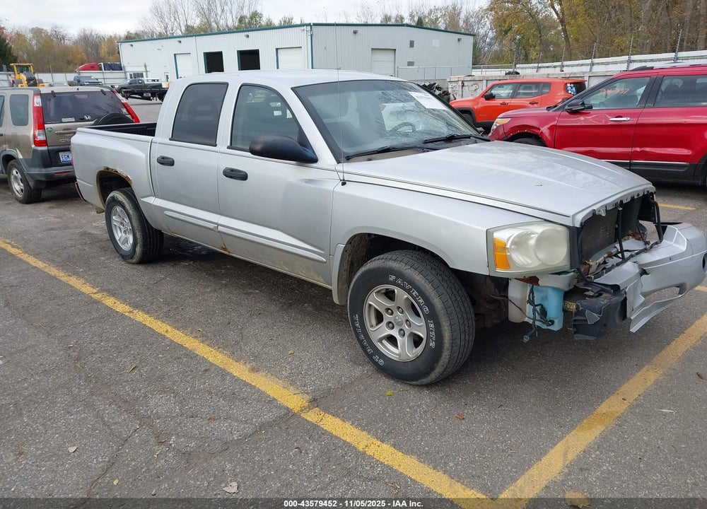 2005 DODGE DAKOTA SLT VIN: 1D7HE48N55S300470