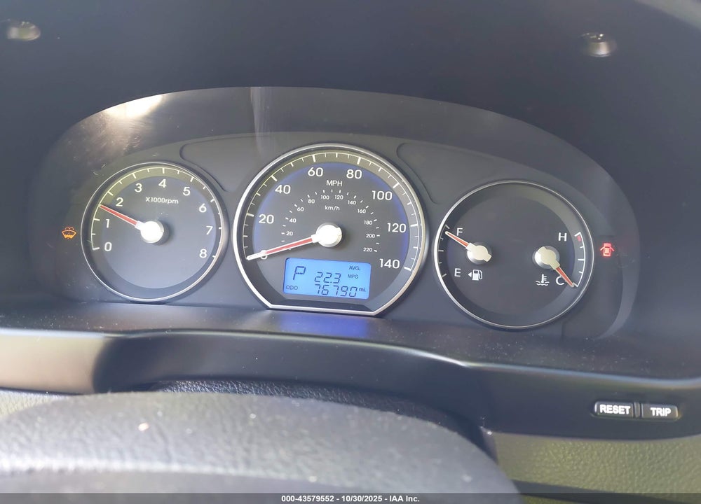 2010 HYUNDAI SANTA FE SE VIN: 5NMSH4AG9AH350295