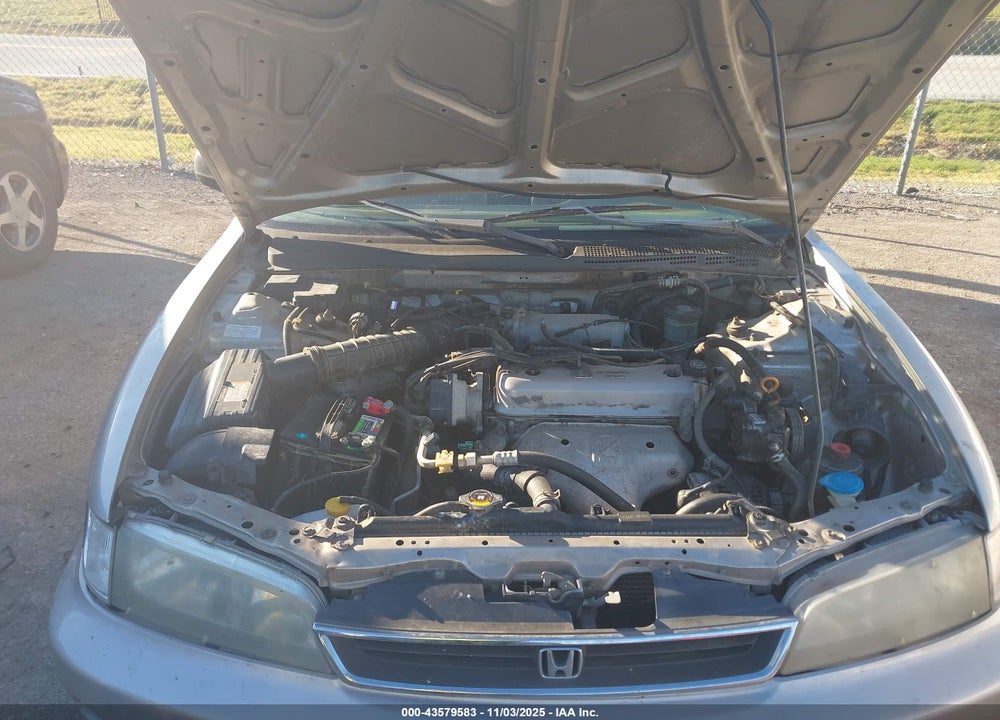 1996 HONDA ACCORD VALUE VIN: 1HGCD569XTA235834
