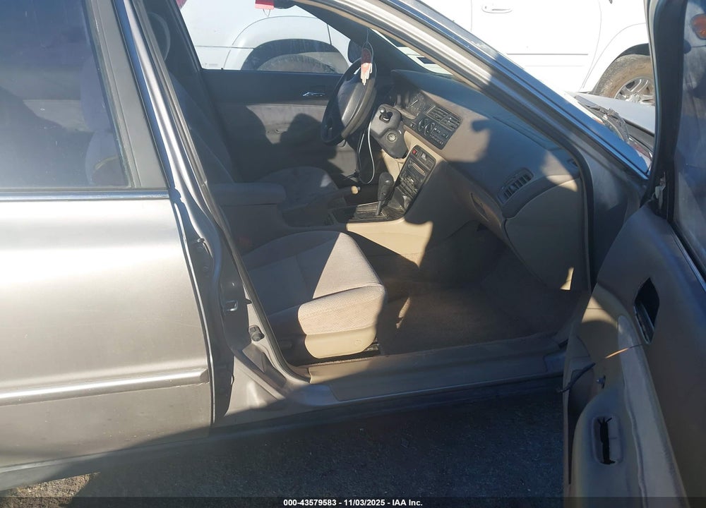 1996 HONDA ACCORD VALUE VIN: 1HGCD569XTA235834