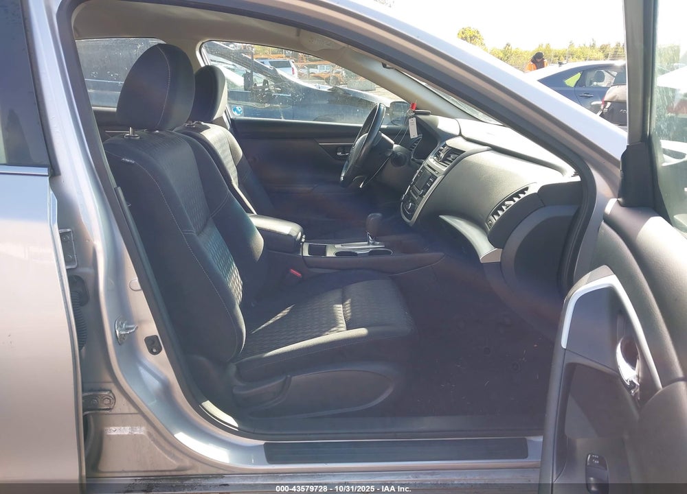 2017 NISSAN ALTIMA VIN: 1N4AL3AP4HC478110