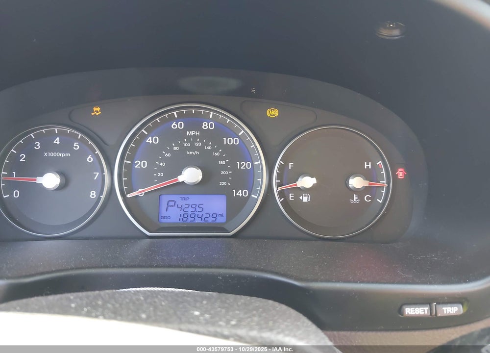 2011 HYUNDAI SANTA FE GLS VIN: 5XYZG3AB3BG081304