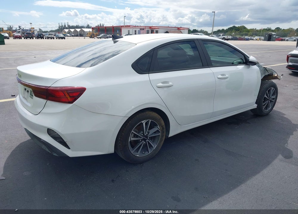 2024 KIA FORTE LXS VIN: 3KPF24AD8RE787748