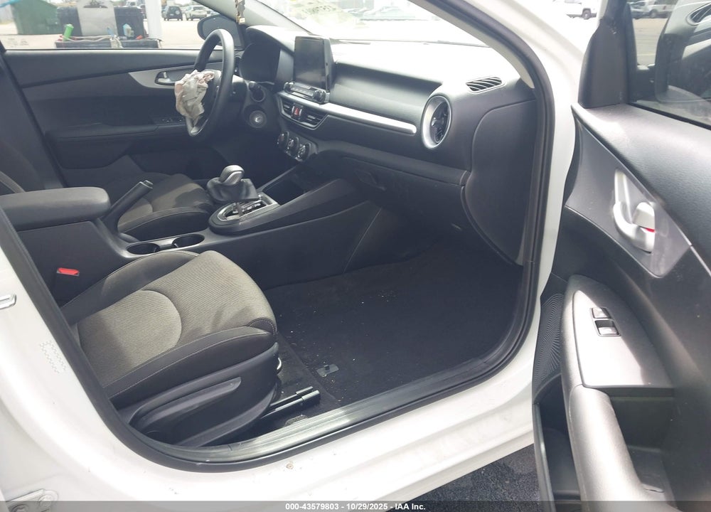 2024 KIA FORTE LXS VIN: 3KPF24AD8RE787748