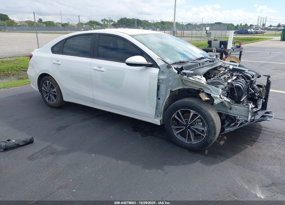 2024 KIA FORTE LXS VIN: 3KPF24AD8RE787748