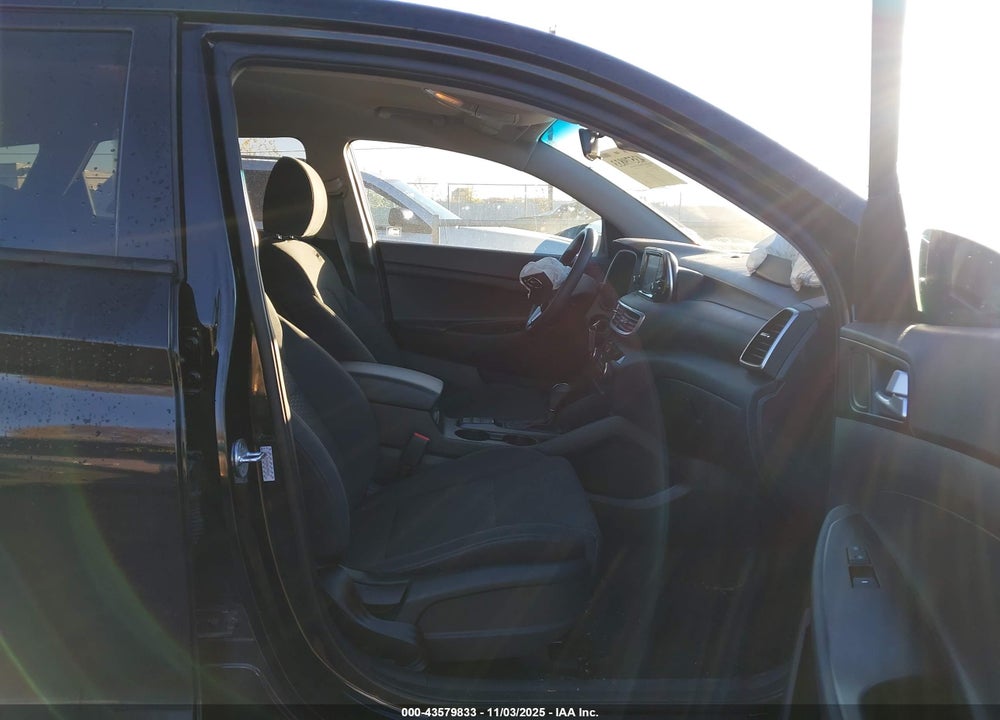 2021 HYUNDAI TUCSON SE VIN: KM8J2CA45MU289226