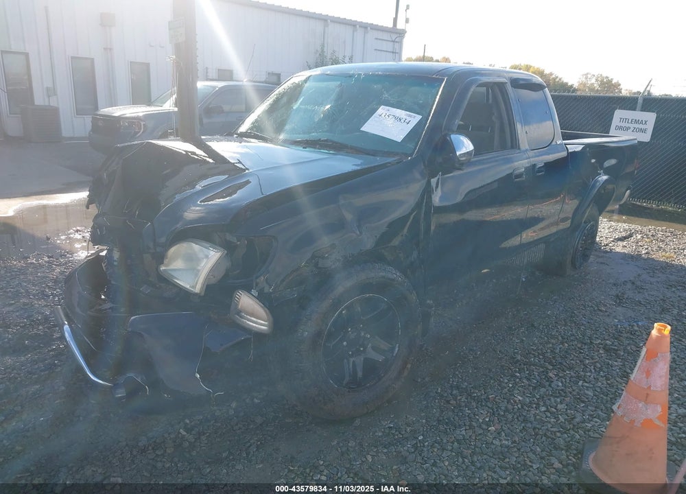 2004 TOYOTA TUNDRA SR5 V8 VIN: 5TBBT44184S449402
