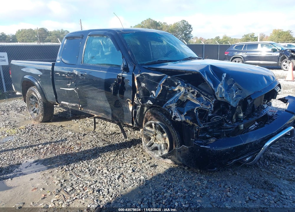 2004 TOYOTA TUNDRA SR5 V8 VIN: 5TBBT44184S449402