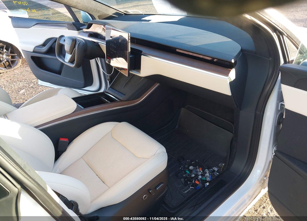 2023 TESLA MODEL X DUAL MOTOR ALL-WHEEL DRIVE/STANDARD RANGE VIN: 7SAXCBE5XPF375575