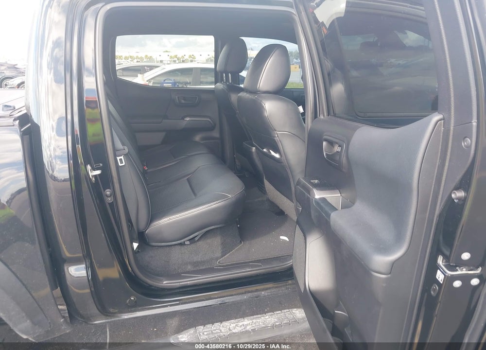 2018 TOYOTA TACOMA TRD OFF ROAD VIN: 3TMAZ5CN7JM077607
