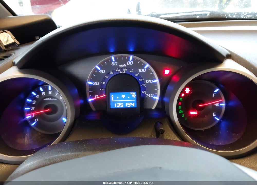 2013 HONDA FIT VIN: JHMGE8H33DC010151