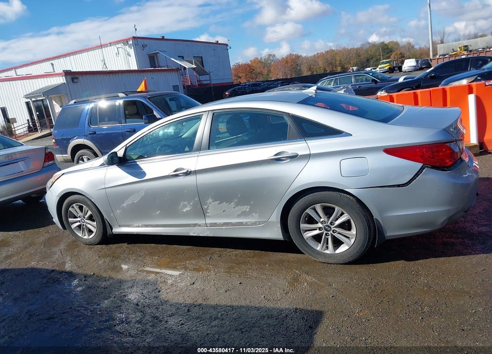 2013 HYUNDAI SONATA GLS VIN: 5NPEB4ACXDH517525