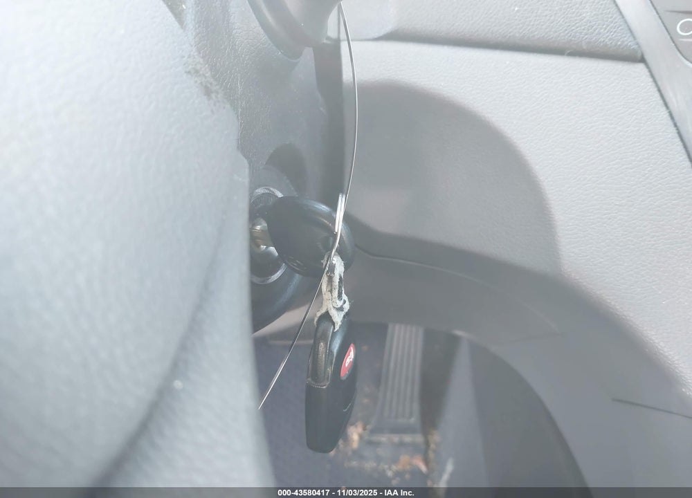 2013 HYUNDAI SONATA GLS VIN: 5NPEB4ACXDH517525