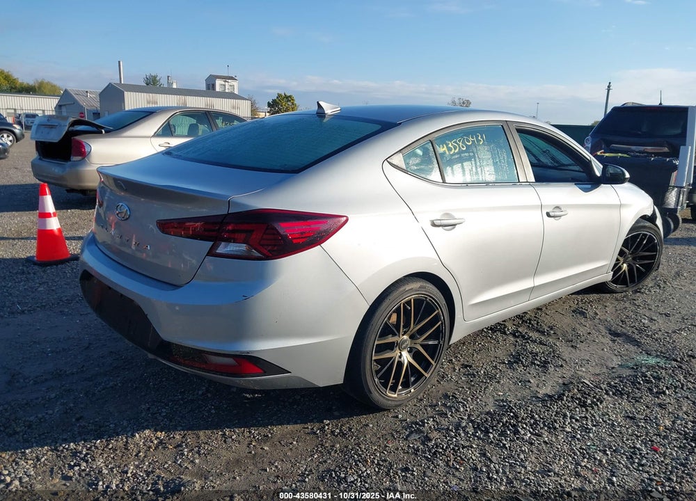 2020 HYUNDAI ELANTRA SEL VIN: KMHD84LF4LU017345