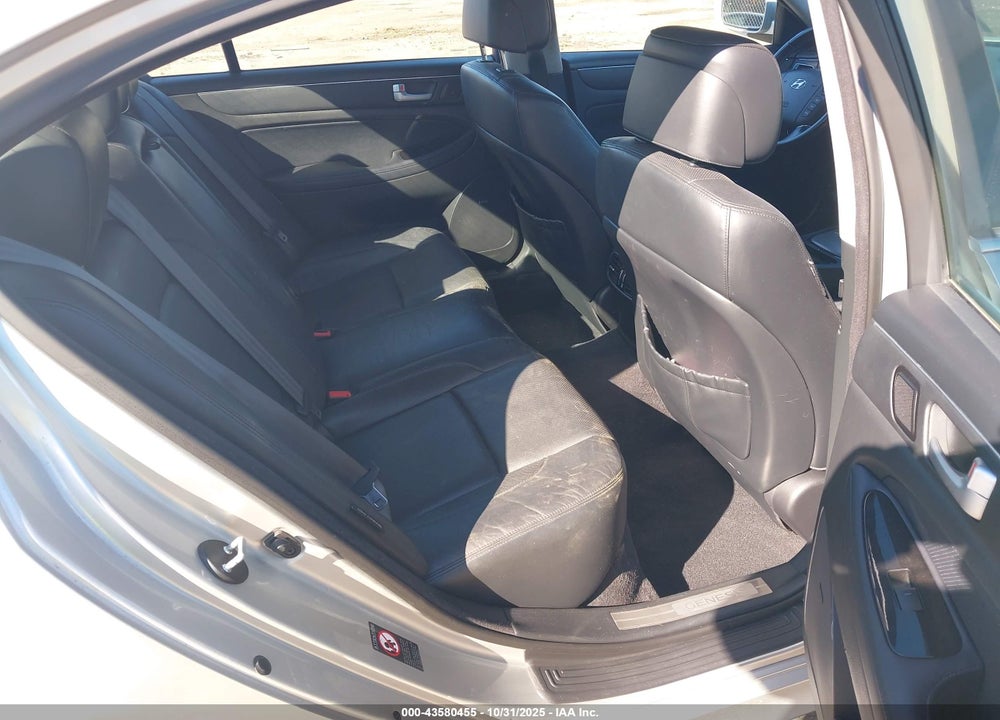 2013 HYUNDAI GENESIS 3.8 VIN: KMHGC4DDXDU257395