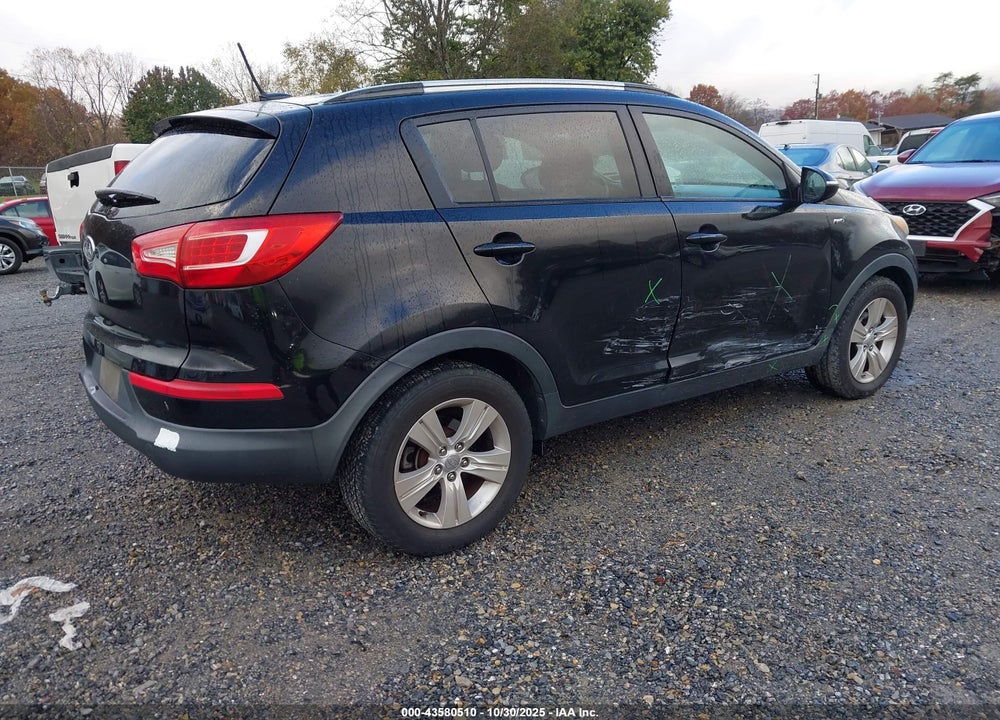 2011 KIA SPORTAGE VIN: KNDPBCA29B7023622