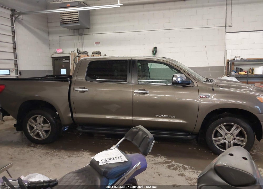 2013 TOYOTA TUNDRA VIN: 5TFHY5F13DX302081