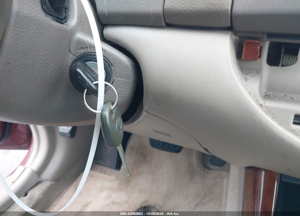 2004 TOYOTA CAMRY XLE VIN: 4T1BE30K24U323196