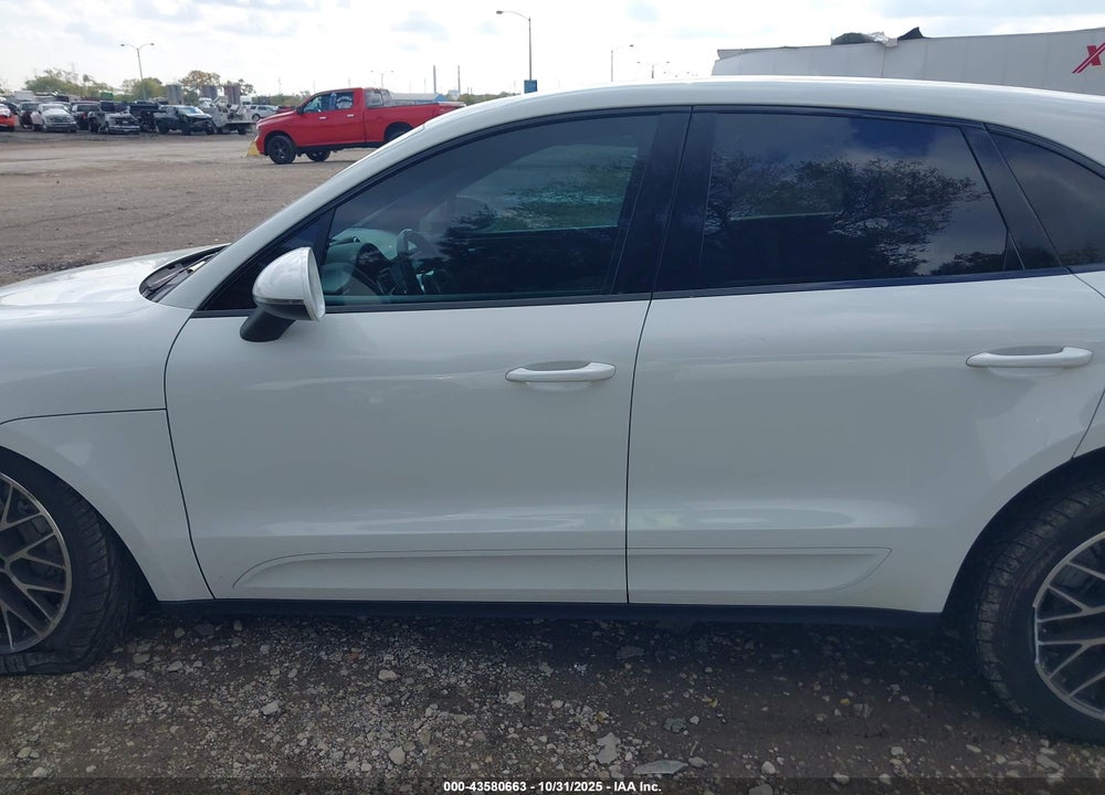 2018 PORSCHE MACAN S VIN: WP1AB2A56JLB35793