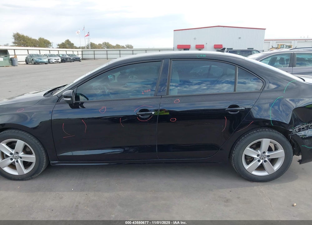 2012 VOLKSWAGEN JETTA 2.0L TDI VIN: 3VWLL7AJ0CM332670