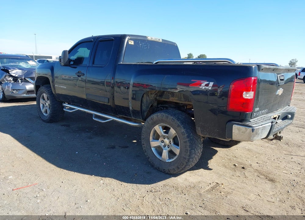 2009 CHEVROLET SILVERADO 1500 LT VIN: 1GCEK29019Z262178
