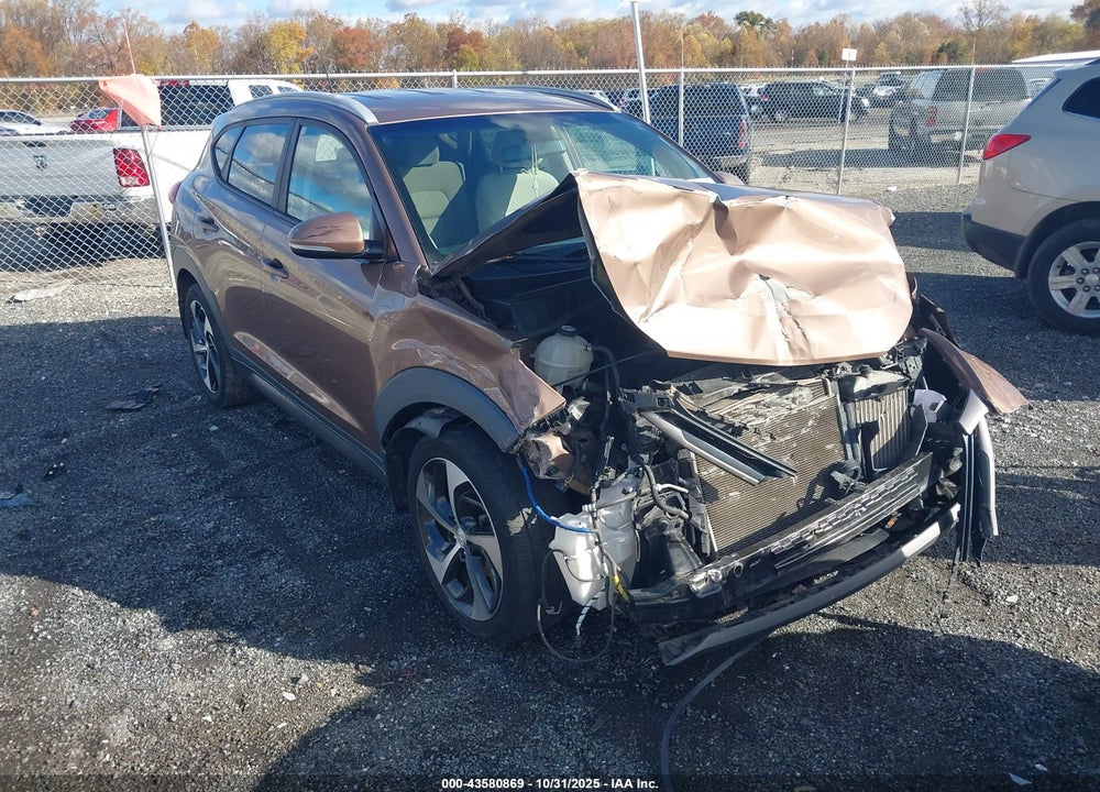 2016 HYUNDAI TUCSON SPORT VIN: KM8J3CA28GU246872