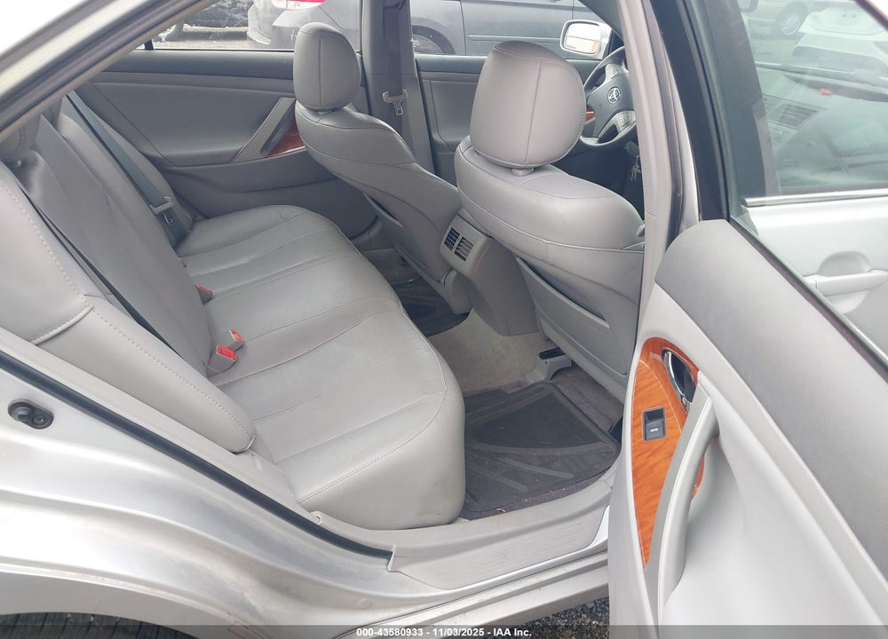 2011 TOYOTA CAMRY XLE VIN: 4T1BF3EK2BU224249