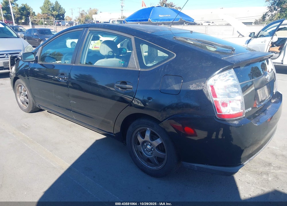2005 TOYOTA PRIUS VIN: JTDKB20U253052818
