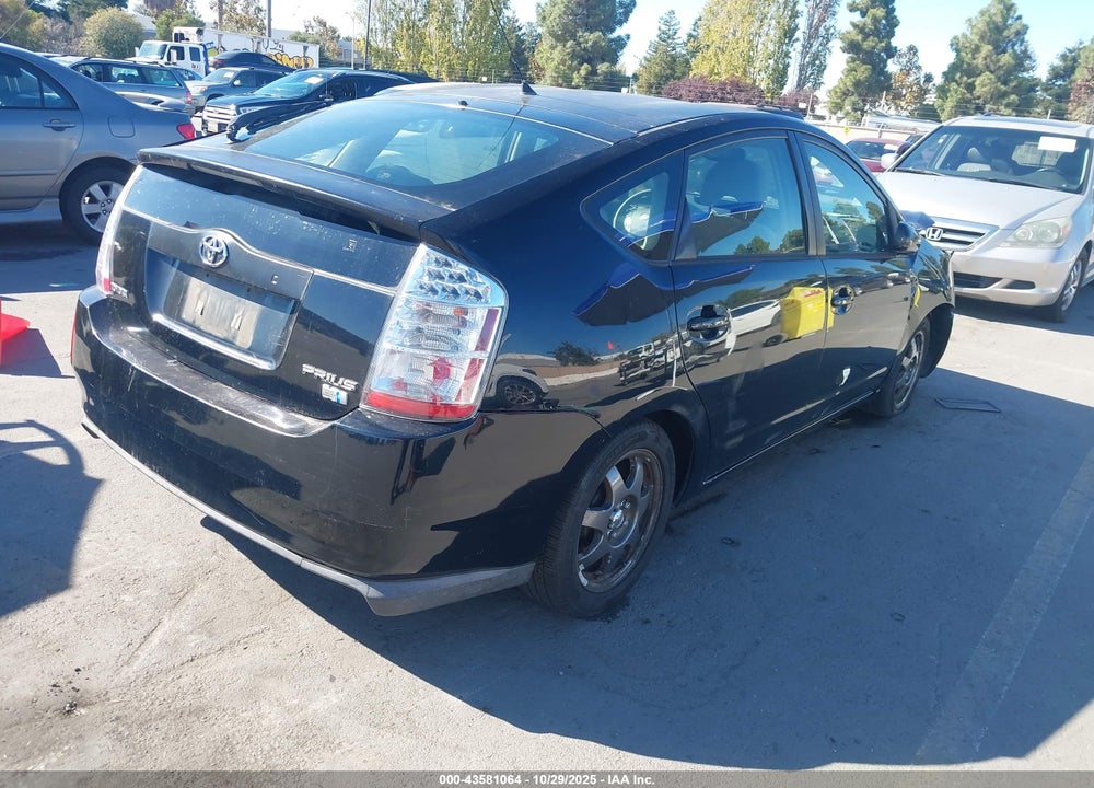 2005 TOYOTA PRIUS VIN: JTDKB20U253052818
