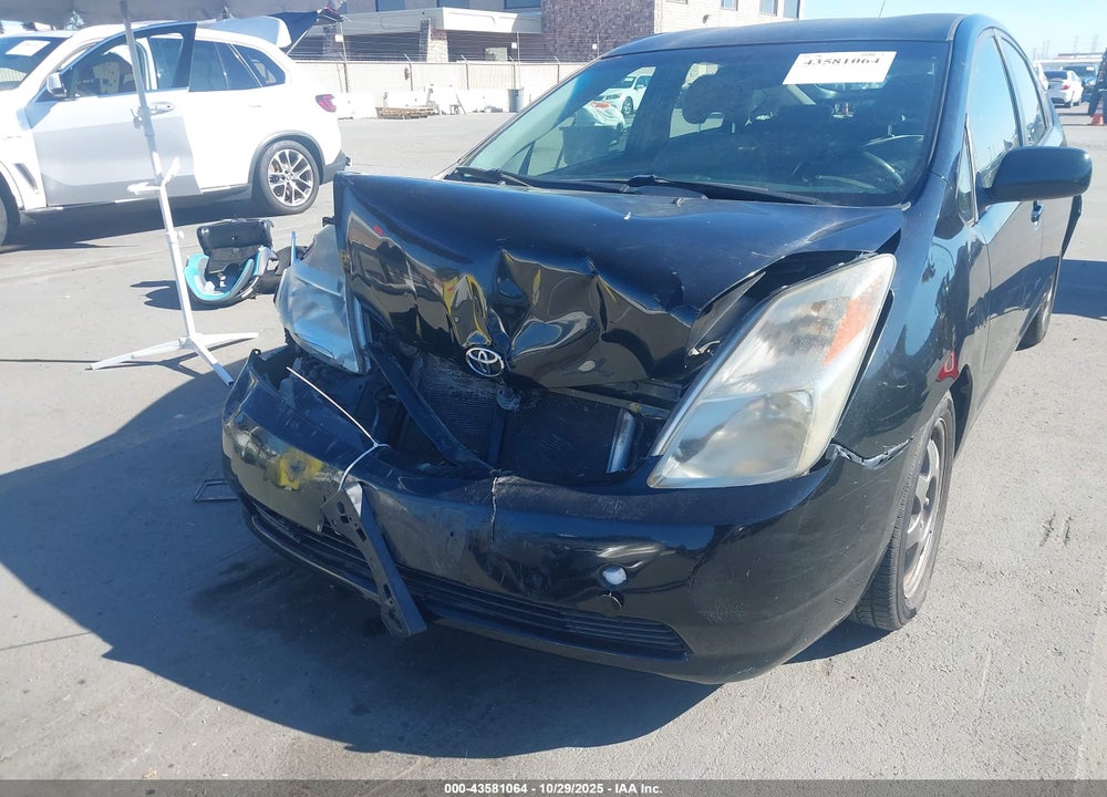 2005 TOYOTA PRIUS VIN: JTDKB20U253052818
