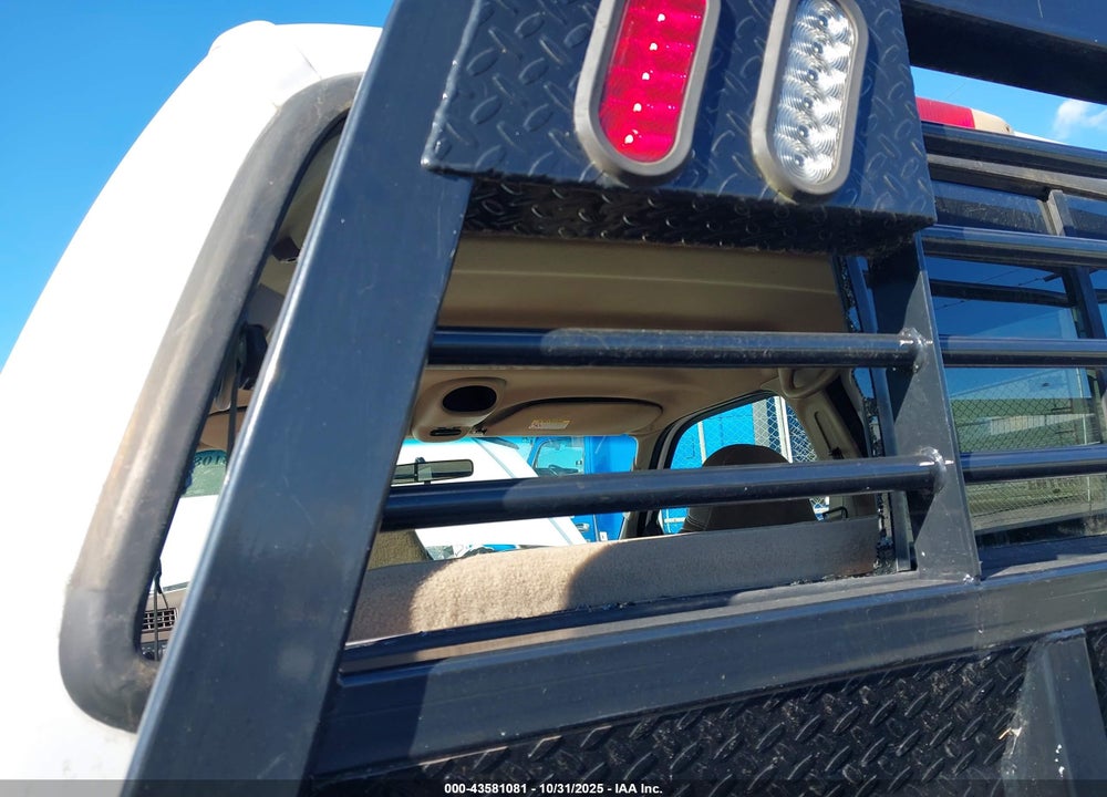 2000 FORD F-350 LARIAT/XL/XLT VIN: 1FTWW33F4YEC09766