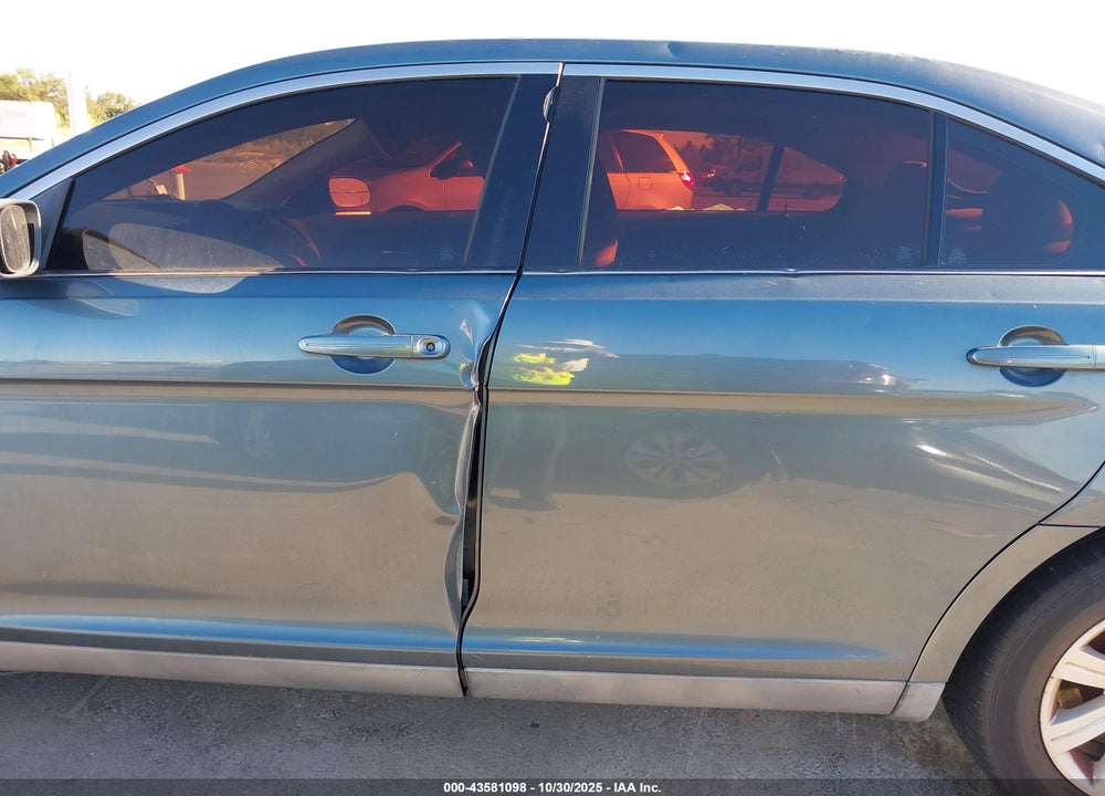 2010 FORD TAURUS SE VIN: 1FAHP2DW6AG136804