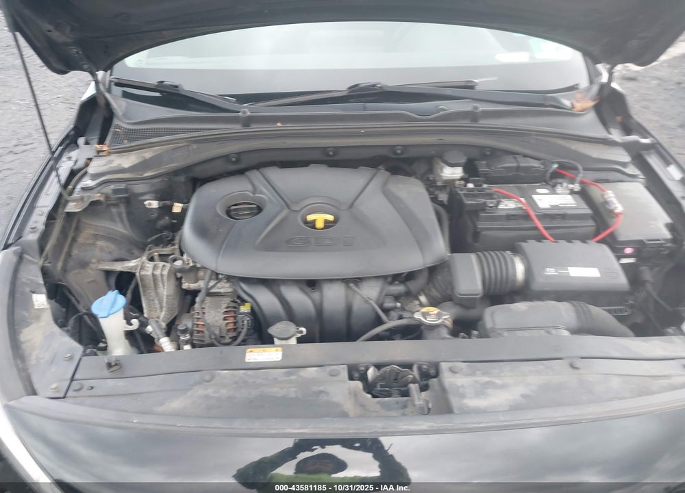 2018 HYUNDAI ELANTRA VIN: KMHH35LE9JU028402