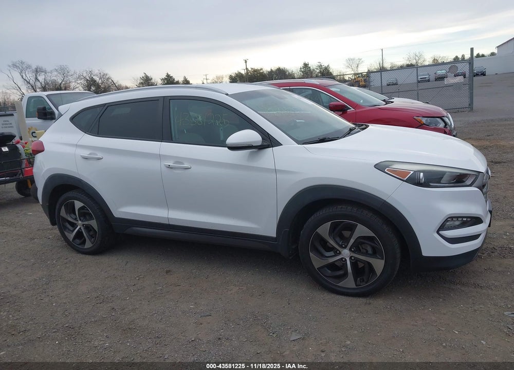 2016 HYUNDAI TUCSON VIN: KM8J3CA23GU183213