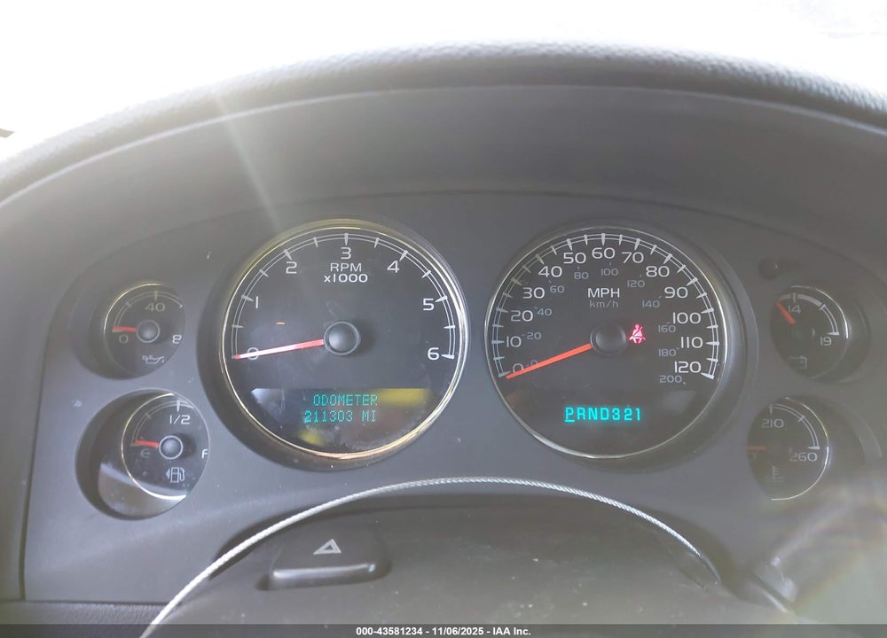 2007 CHEVROLET TAHOE LT VIN: 1GNFK13077R183643
