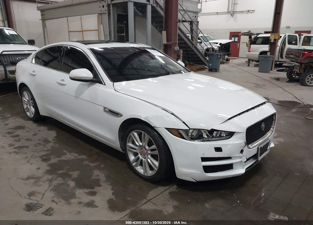 2019 JAGUAR XE 25T PREMIUM VIN: SAJAD4FX6KCP45164