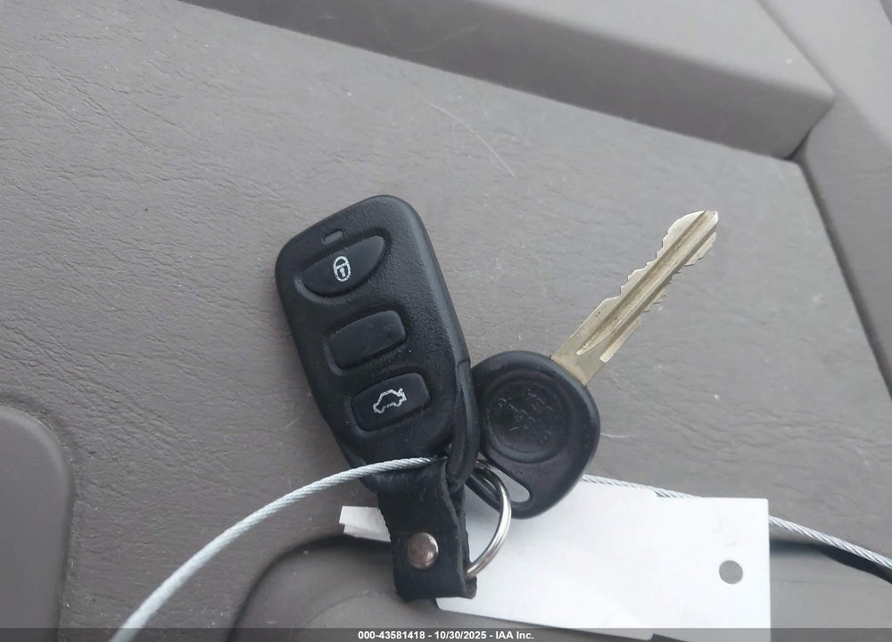 2006 SATURN ION 2 VIN: 1G8AJ55F46Z204200