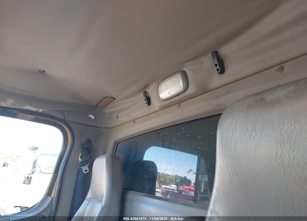 2008 FREIGHTLINER M2 106 MEDIUM DUTY VIN: 1FVHCYBSX8HZ84668