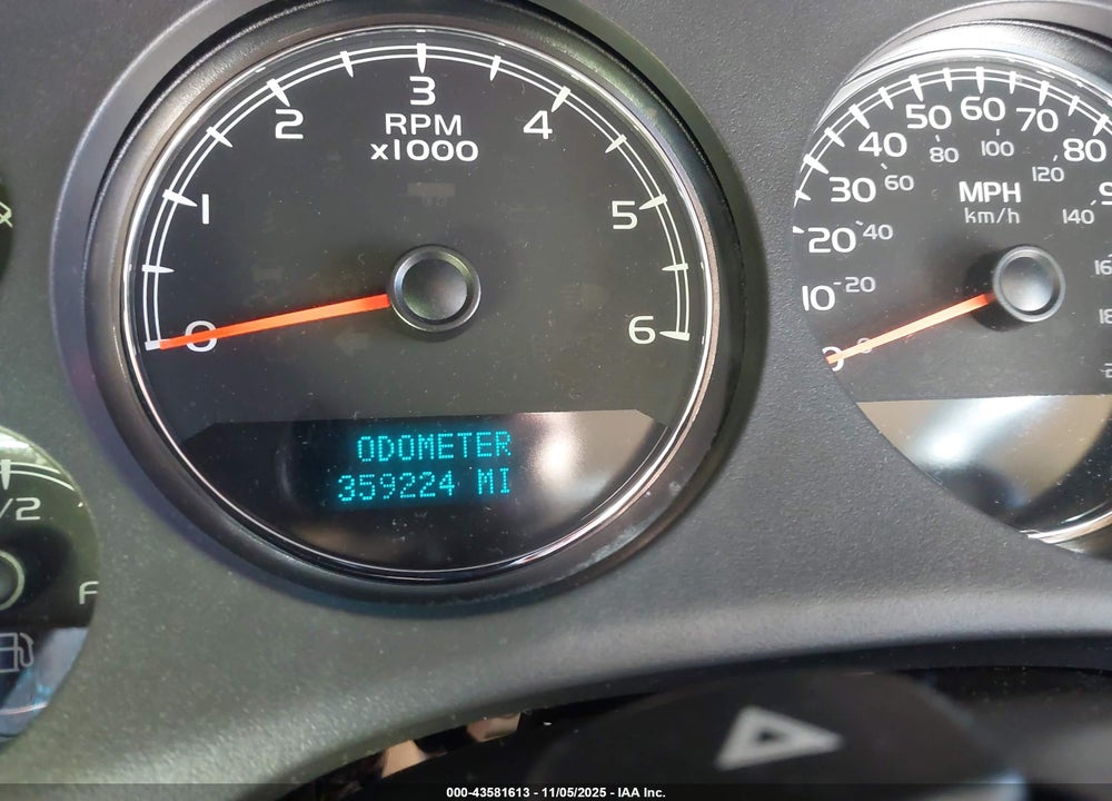2007 CHEVROLET TAHOE LT VIN: 1GNFK13067R250409