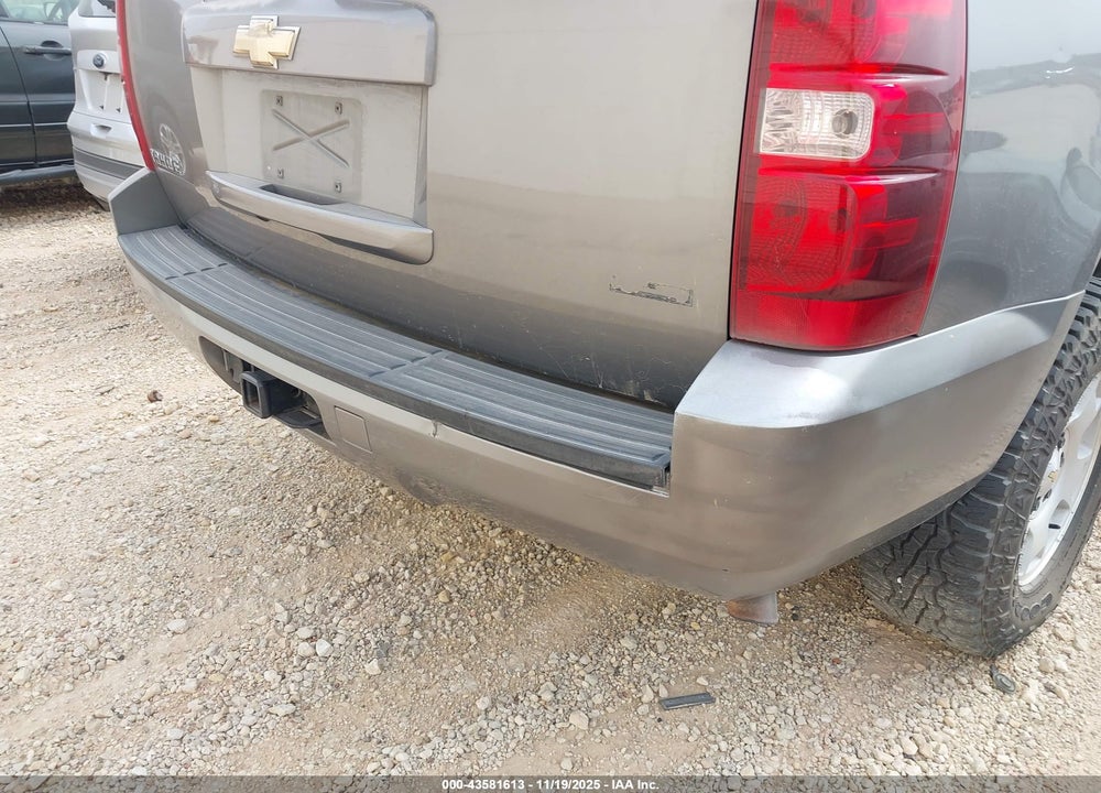 2007 CHEVROLET TAHOE LT VIN: 1GNFK13067R250409