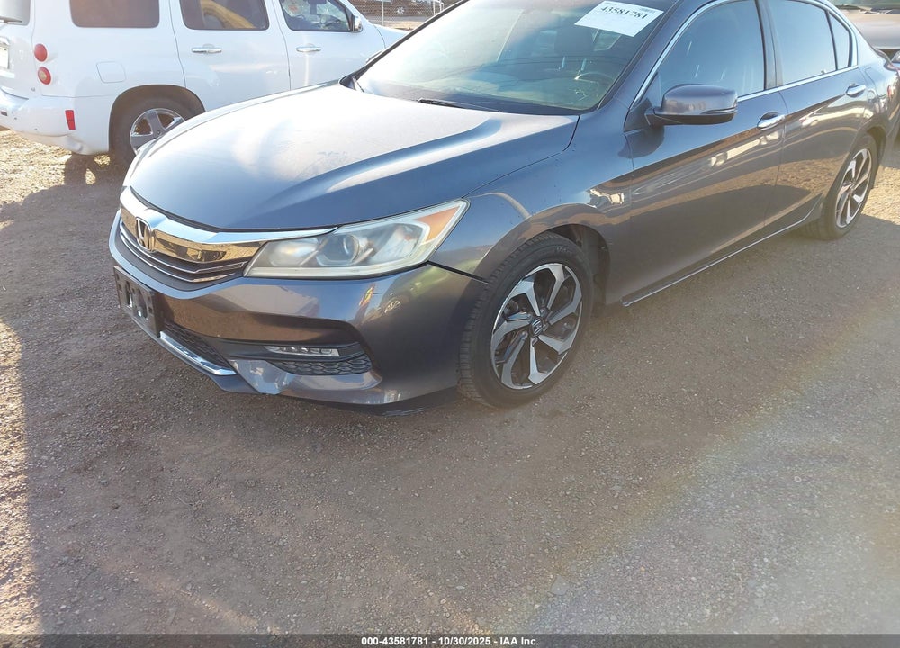 2017 HONDA ACCORD VIN: 1HGCR2F88HA105291