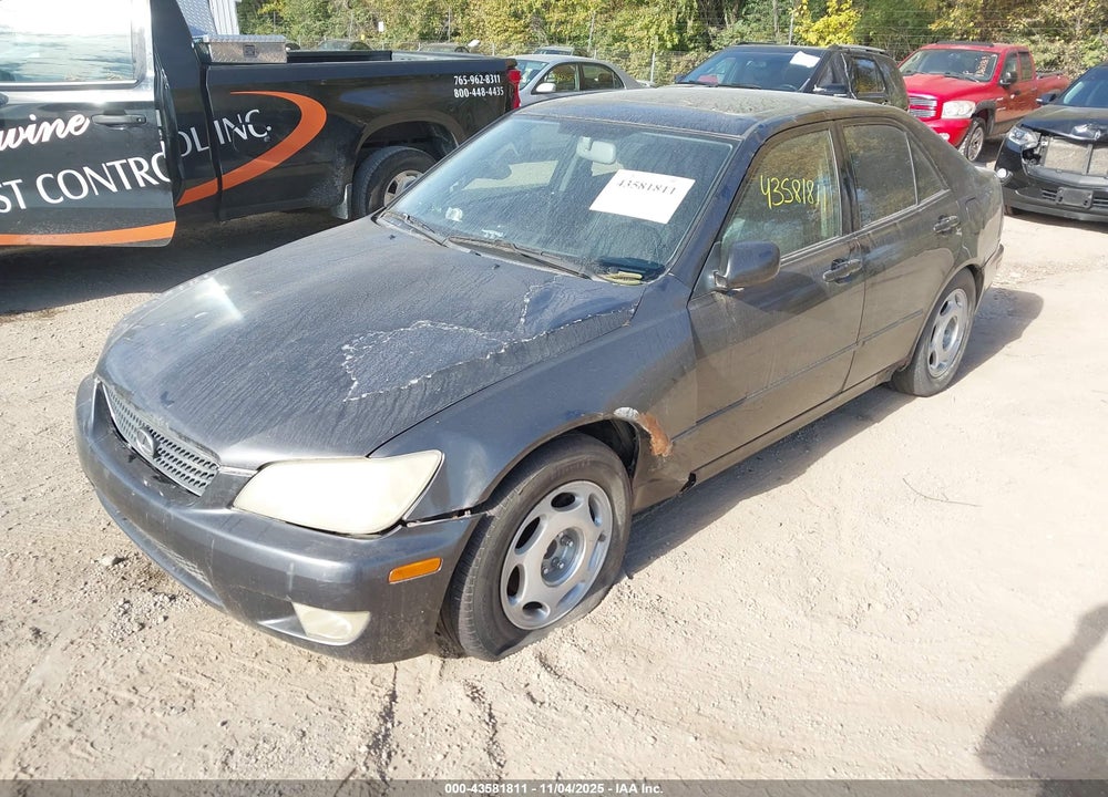 2002 LEXUS IS 300 VIN: JTHBD192720063430