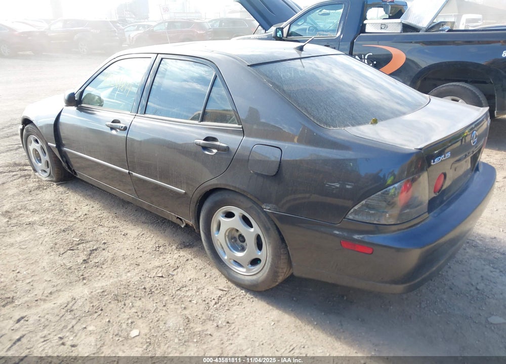 2002 LEXUS IS 300 VIN: JTHBD192720063430