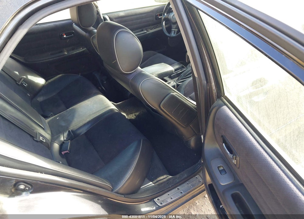 2002 LEXUS IS 300 VIN: JTHBD192720063430